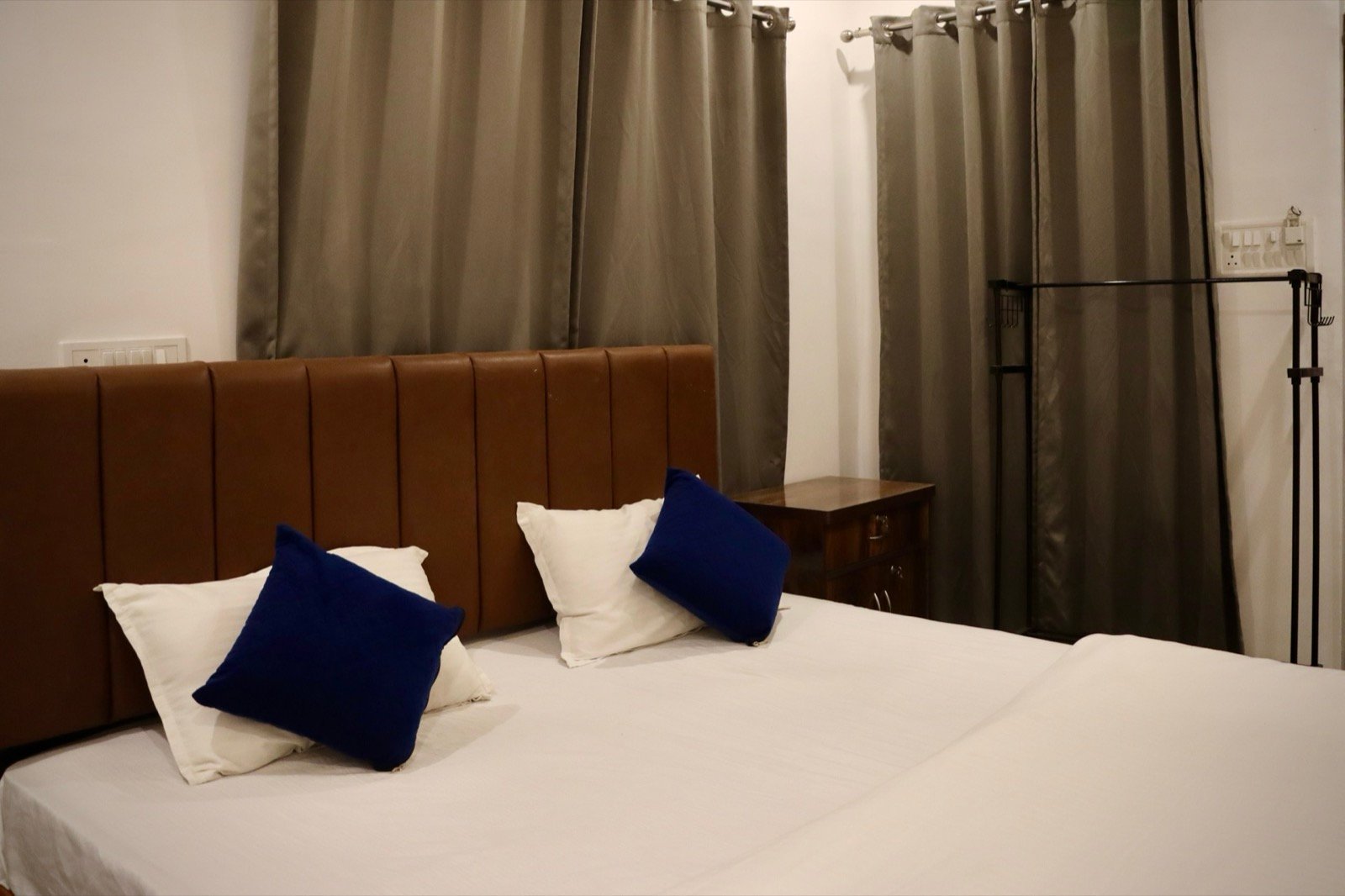 Private Room Bed